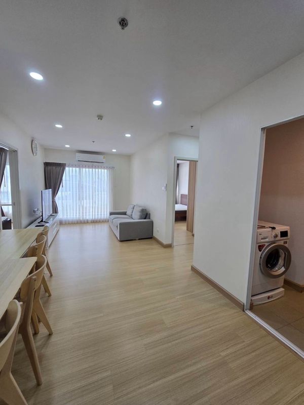 Large room, 2 bedrooms, next to the MRT Orange Line, Ramkhamhaeng location, convenient travel.