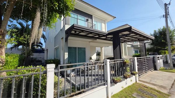 🔥 Corner Single House for Sale Centro Rama 9 - Motorway near Krungthep Kreetha
