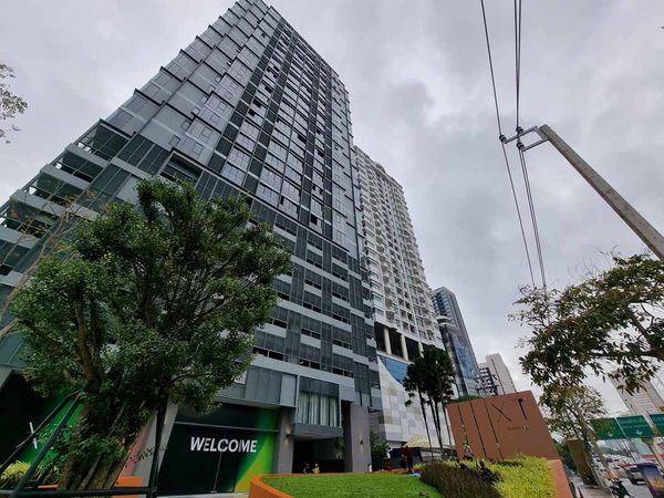 ✨ For Sale: XT Phayathai Condo ✨ 💰 Only 5,490,000 THB