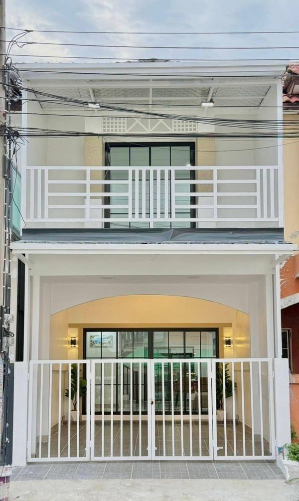 ขายทาวน์เฮ้าส์/ทาวน์โฮม บ้านปิยวรารมย์ 1 บางบัวทอง บางบัวทอง นนทบุรี CX-160010