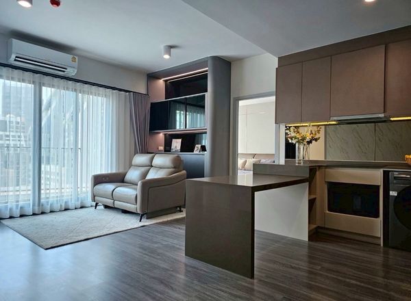 Urgent sale, Ideo Chula-Samyan, 2 bedrooms, new room, never lived in, very good price 087-7075210 Boy