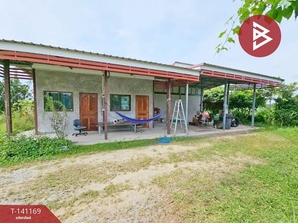 Single house for sale with land, area 1 ngan 50 sq m, Ko Chan, Chonburi.