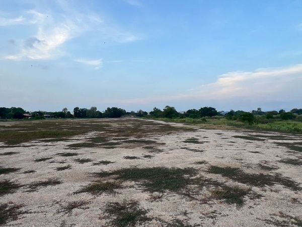 [Yellow Zone] Land for rent, 13 rai, Nong Khla Kao, Bueng, Sriracha. Suitable for warehouses and logistics.