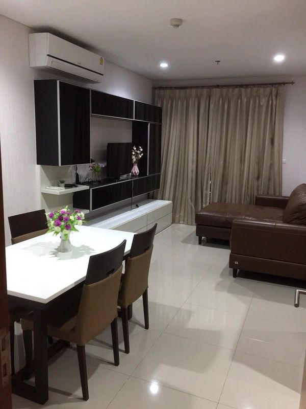 N2843 ขายด่วน Condo Villa Sathorn