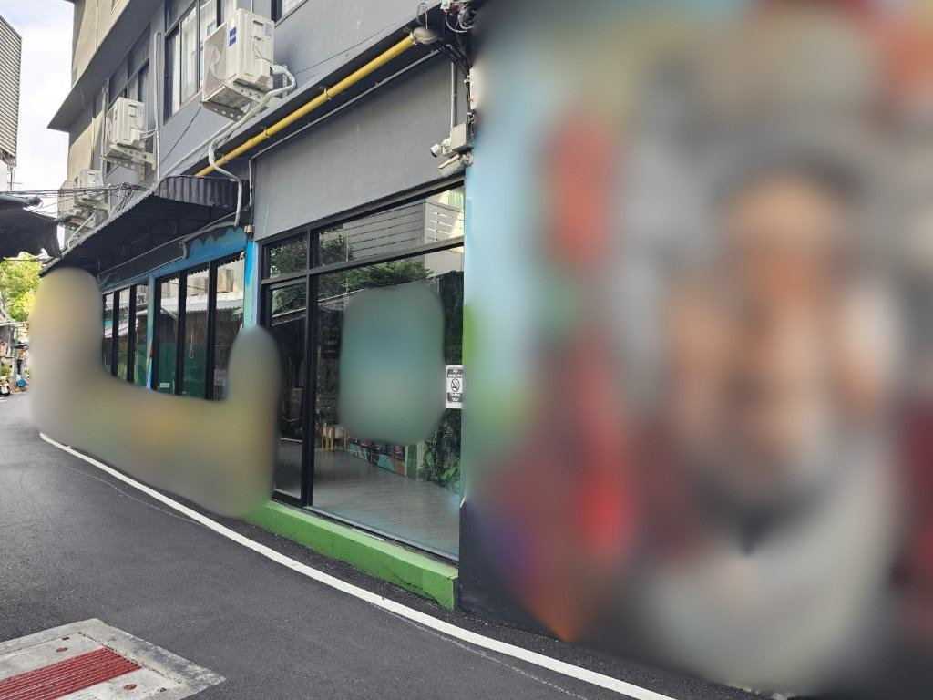 For Rent: Hostel in Samyan Fully Furnish MRT Walk Distance