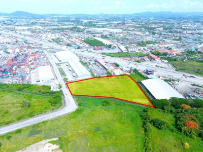 Land for sale in Khakho-Nong Kham Soi 22, measuring 13 rai 2 ngan 67.3 square wah. Suitable for a warehouse. (KK)