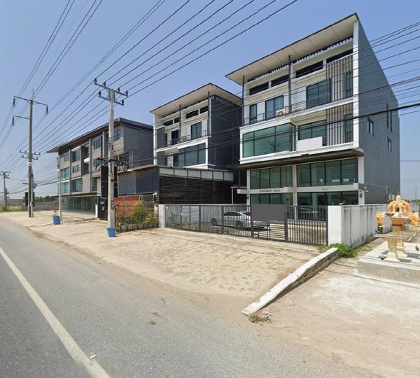 Home office for sale, next to Phutthamonthon Sai 5 Road (suitable for business), area 95.8 sq m, usable area 464 sq m, parking for 3-4 cars.