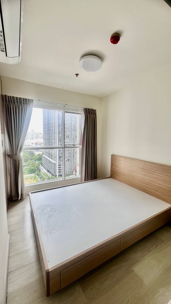 ขายด่วนต่ำกว่าราคาประเมิน แอสปาย รัตนาธิเบศร์ห้องรีโนเวทใหม่ ชั้น19  วิวเมือง 