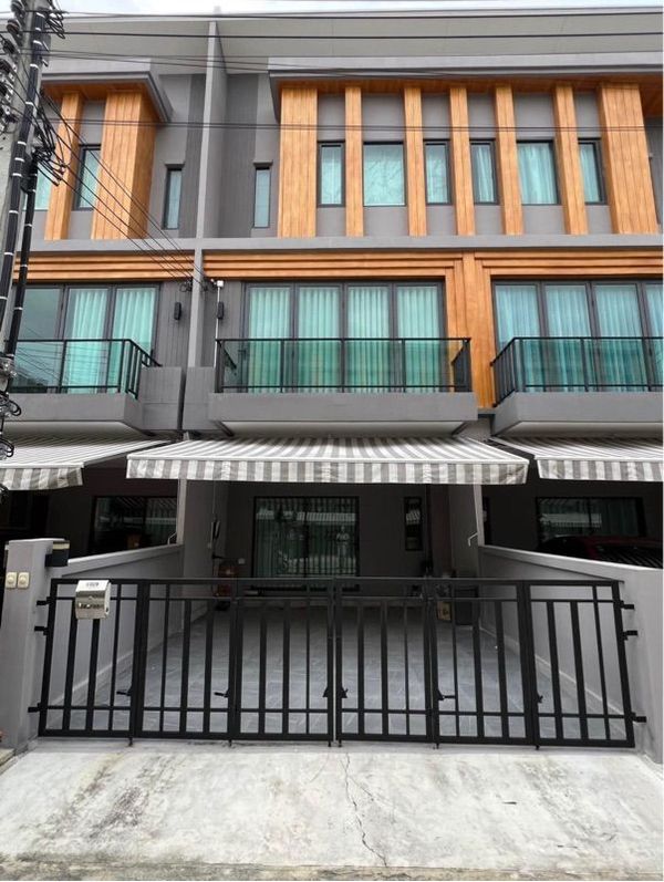 ขายทาวน์โฮม Eigen rama 9 ไอเจ้นท์ พระราม 9 (R009)