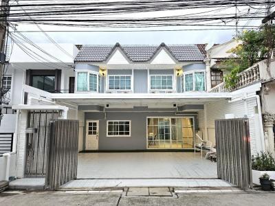 ขายทาวน์โฮม 2 หลังติดกัน ลาดพร้าววังหิน 82  ลาดพร้าว เขต ลาดพร้าว กรุงเทพ CX-156172