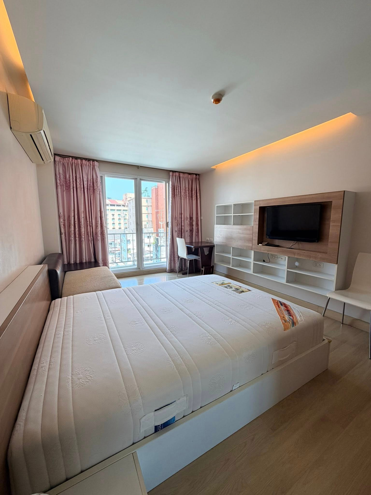 ✅ ขายคอนโดพร้อมผู้เช่า ใกล้รถไฟฟ้า MRT ห้วยขวาง ✅ Emerald Residence Ratchada - เอ็มเมอรัล เรสซิเดนท์ รัชดา ✅ ขายคอนโดพร้อมผู้เช่า ใกล้รถไฟฟ้า MRT ห้วยขวาง ✅ Emerald Residence Ratchada - เอ็มเมอรัล เรสซิเดนท์ รัชดา