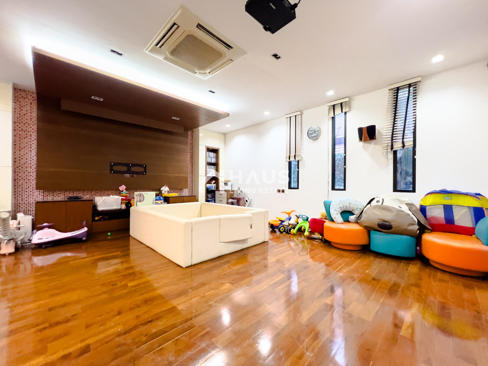 🔥 ขายบ้านเดี่ยว เบเวอร์รี่ ฮิลล์ แจ้งวัฒนะ 🔥 Beverly Hills Chaengwattana / 5 ห้องนอน #HCWT055 – รูปที่ 2