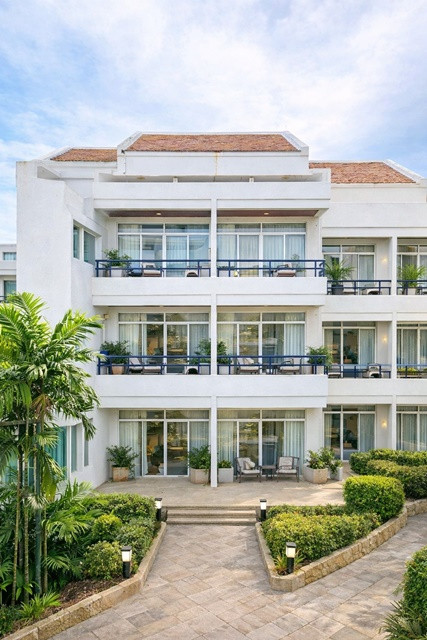 Looking for someone to help with renovations. 4story commercial building with 5 bed Sriracha Harbor Looking for someone to help with renovations. 4story commercial building with 5 bed Sriracha Harbor