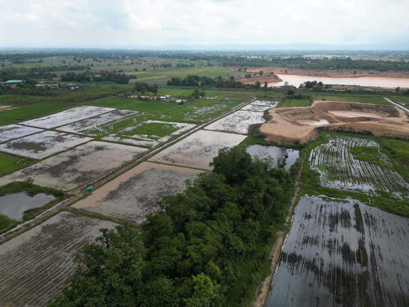16 rai of land, location near the community Suitable for agriculture and future development. – รูปที่ 4