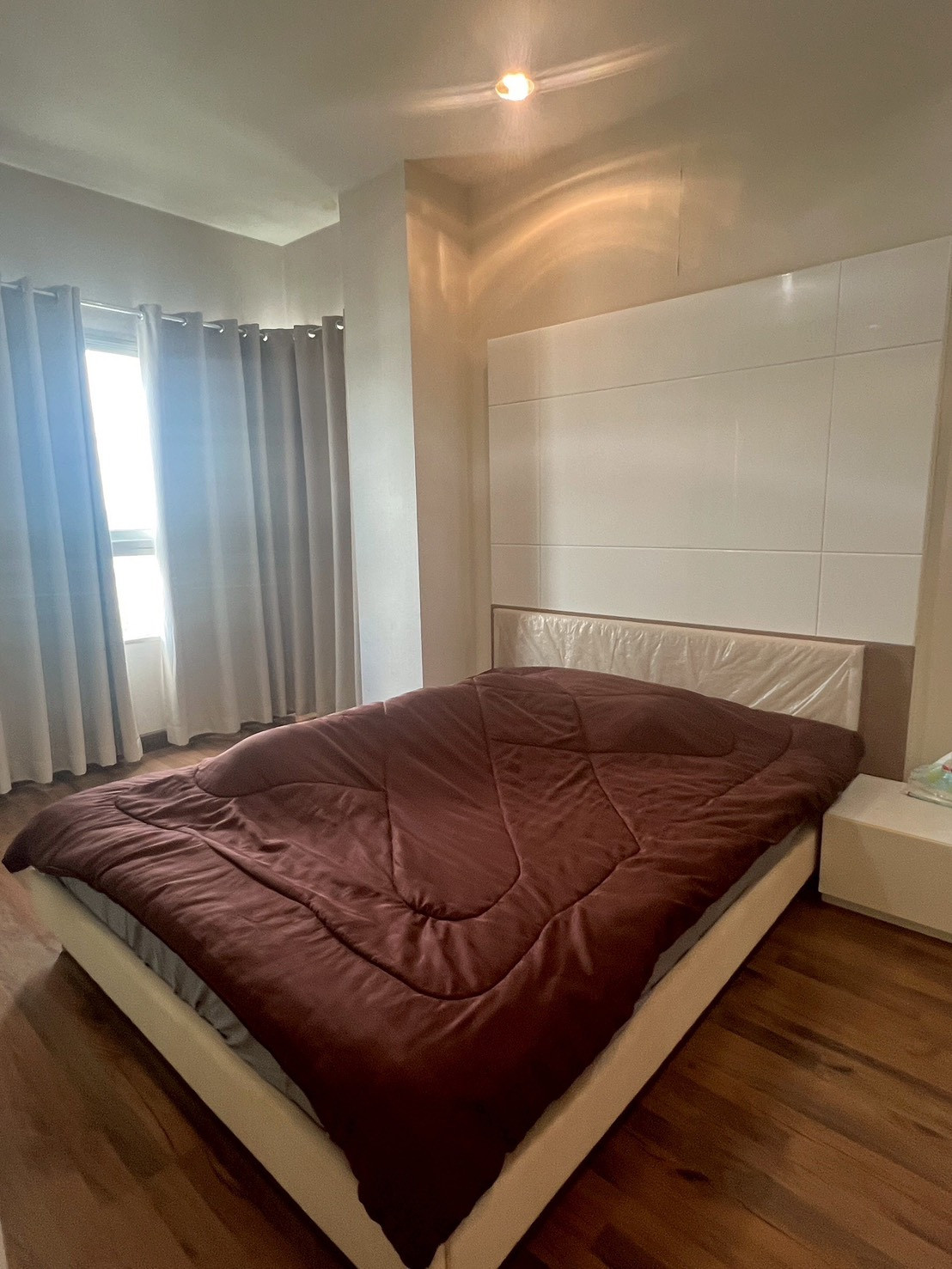 👀 Condo for sale Q house Sathorn, next to BTS Krung Thonburi, with furniture. You can move in right away, corner room, next to the fire escape, next to the main road. 👀 Condo for sale Q house Sathorn, next to BTS Krung Thonburi, with furniture. You can move in right away, corner room, next to the fire escape, next to the main road.