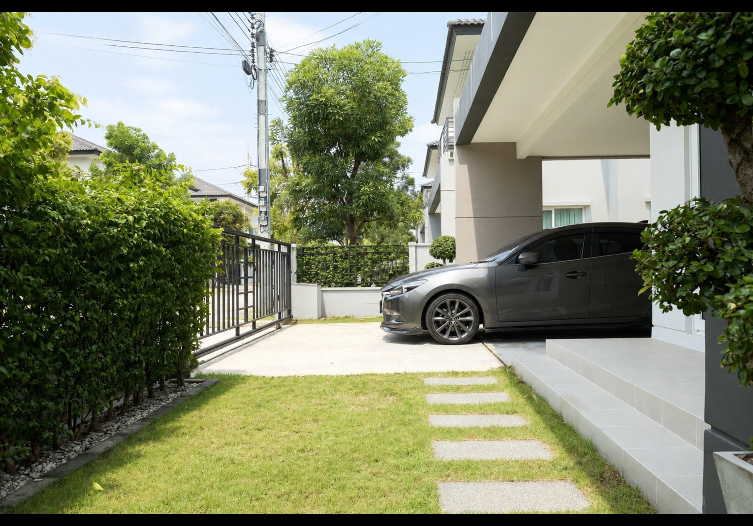 บ้านเดี่ยว 2 ชั้น 51.1 ตร.ว. พื้นที่ใช้สอย 173 ตร.ม. หมู่บ้านเซนโทร บางนา–ศรีนครินทร์ ใกล้ห้างเมกาบางนา โรงเรียนนานาชาติสิงคโปร์สุวรรณภูมิ SISB ถนนบัวนครินทร์ ถนนหนามแดง–บางพลี ตำบลบางแก้ว อำเภอบางพลี จังหวัดสมุทรปราการ – รูปที่ 2