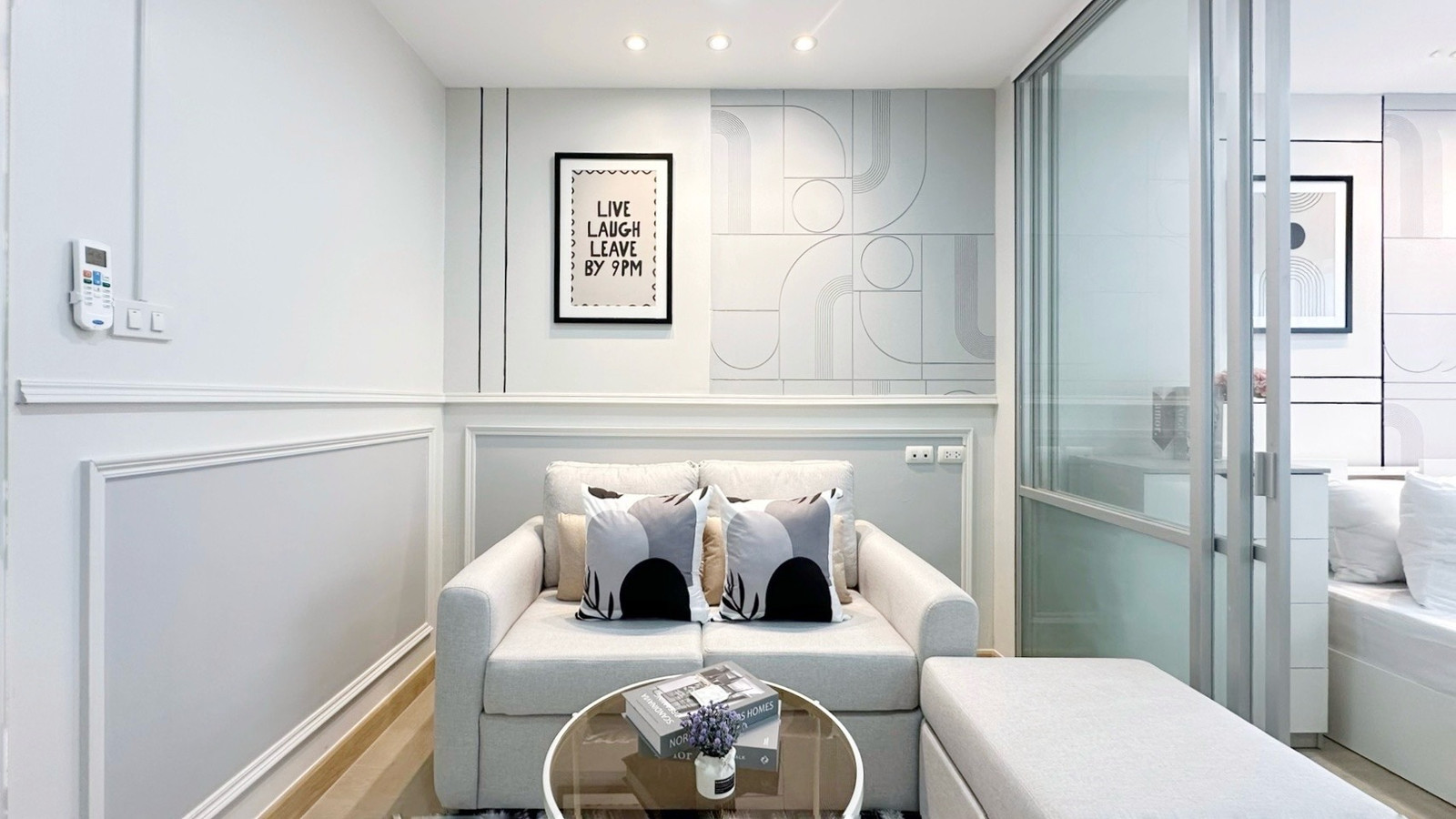 >>Lumpini Condo Town Ramintra-Lat Pla Khao<< Beautiful room, no need to take the elevator, on Lorert! Near MRT Lat Pla Khao only 3 minutes, next to The Jas Ramintra, fully furnished, ready to move in. >>Lumpini Condo Town Ramintra-Lat Pla Khao<< Beautiful room, no need to take the elevator, on Lorert! Near MRT Lat Pla Khao only 3 minutes, next to The Jas Ramintra, fully furnished, ready to move in.