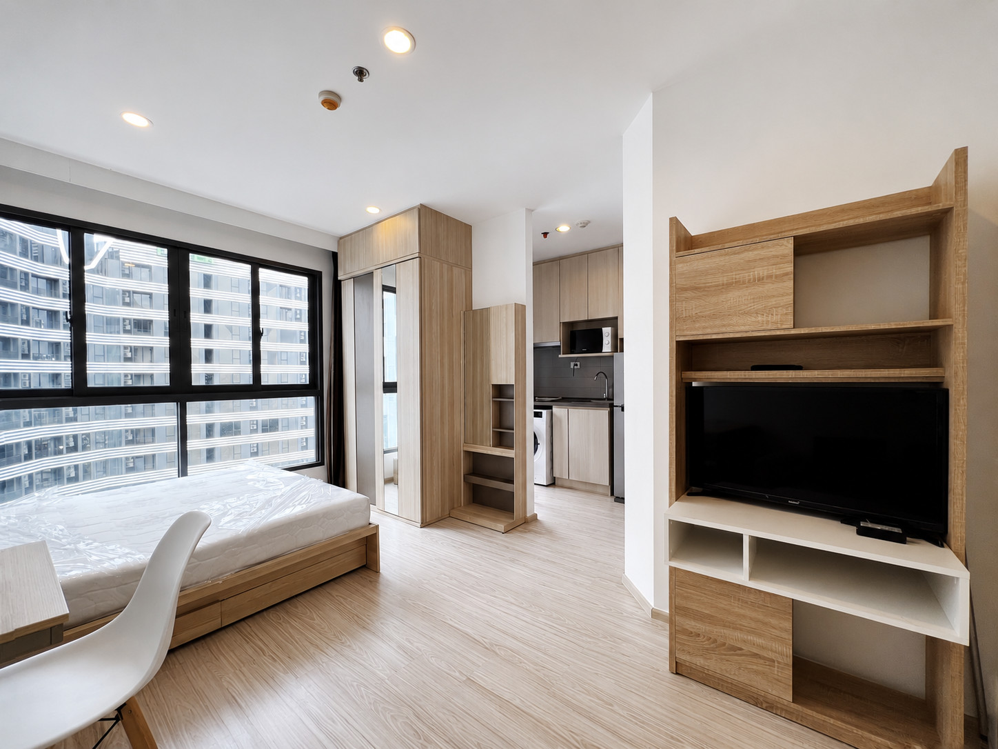 เช่า Studio 1 ห้องน้ำ ไอดีโอ โมบิ สุขุมวิท อีสท์เกต | Ideo Mobi Sukhumvit Eastgate 