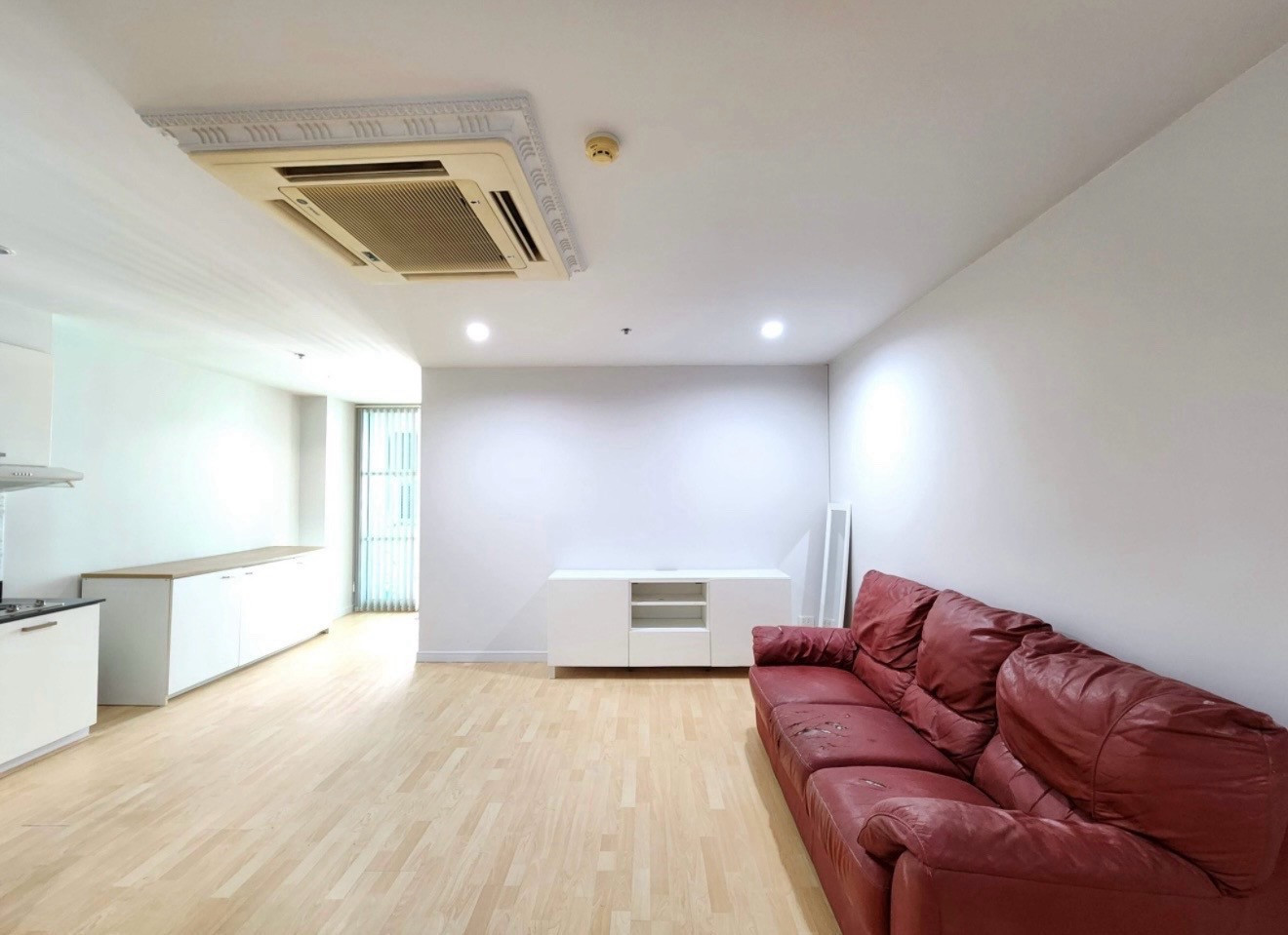 Condo for sale Project: Sukhumvit Living Town Sukhumvit Living Town | Property Code G0040 Condo for sale Project: Sukhumvit Living Town Sukhumvit Living Town | Property Code G0040
