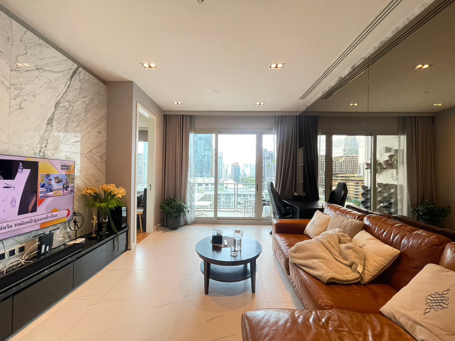 🏡 FOR RENT / SALE - 185 Rajadamri คอนโดหรูใจกลางเมือง บนทำเลราชดำริระดับพรีเมียม ใกล้ BTS ราชดำริ และ MRT สีลม พร้อมเข้าอยู่ เหมาะสำหรับทั้งอยู่อาศัยและลงทุน 🏡 FOR RENT / SALE - 185 Rajadamri คอนโดหรูใจกลางเมือง บนทำเลราชดำริระดับพรีเมียม ใกล้ BTS ราชดำริ และ MRT สีลม พร้อมเข้าอยู่ เหมาะสำหรับทั้งอยู่อาศัยและลงทุน