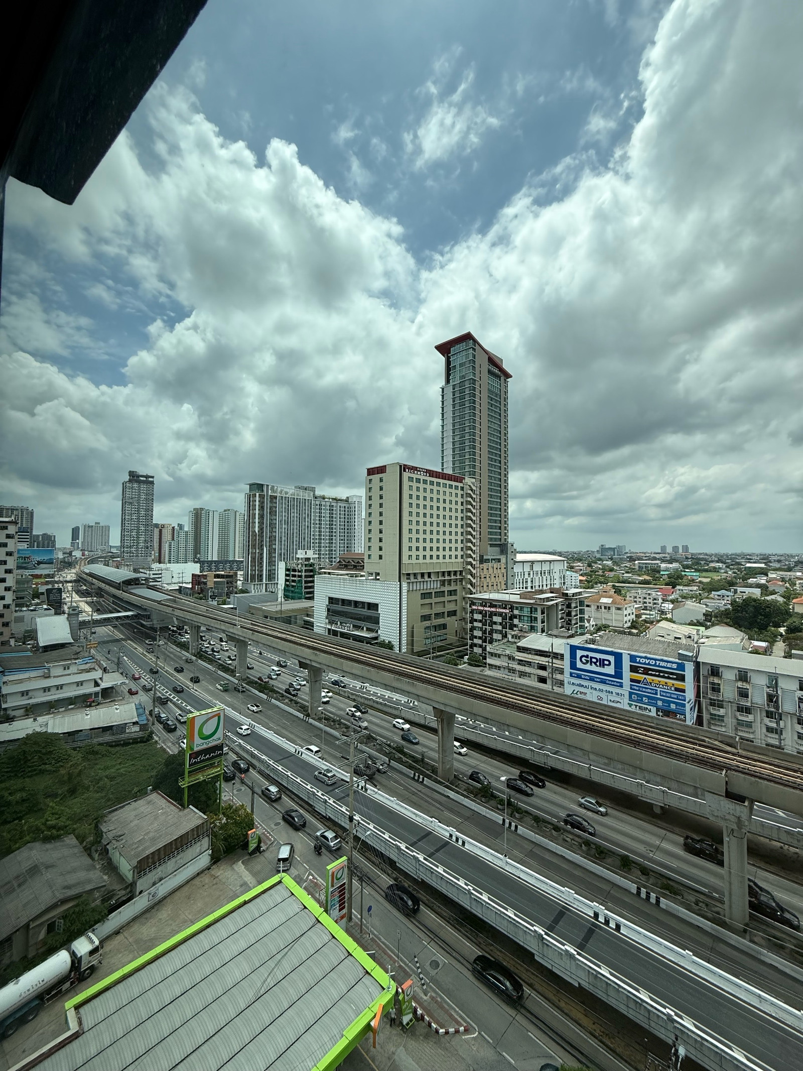 📍📍ห้องมุม วิว Urban Skyline View ใกล้รถไฟฟ้า ผ่อน 6,500 บาท ฟรีค่าใช้จ่าย ณ วันโอน* 📍📍ห้องมุม วิว Urban Skyline View ใกล้รถไฟฟ้า ผ่อน 6,500 บาท ฟรีค่าใช้จ่าย ณ วันโอน*