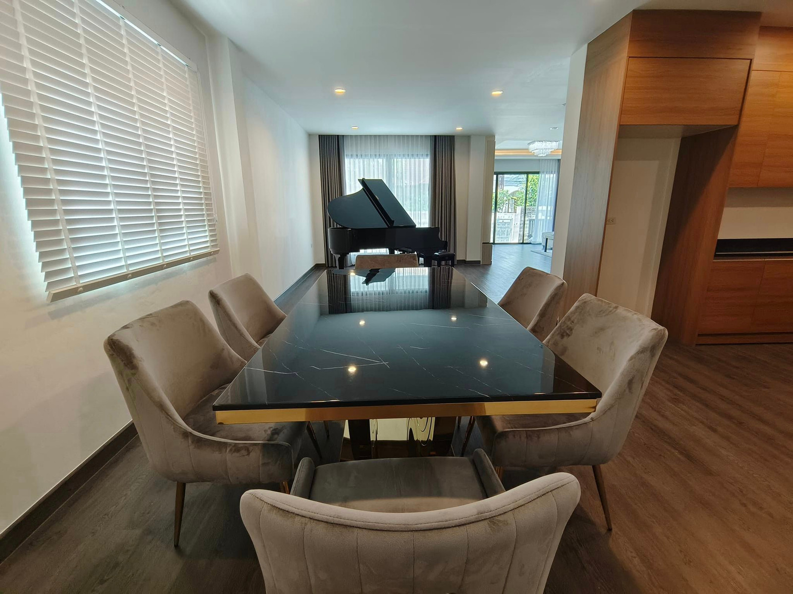 House for sale and rent on Sukhumvit Road (near BTS Thonglor-Ekkamai station) 50 sq m, building area 330 sq m, 3 floors high, convenient location, can easily park 3-4 cars. – รูปที่ 4