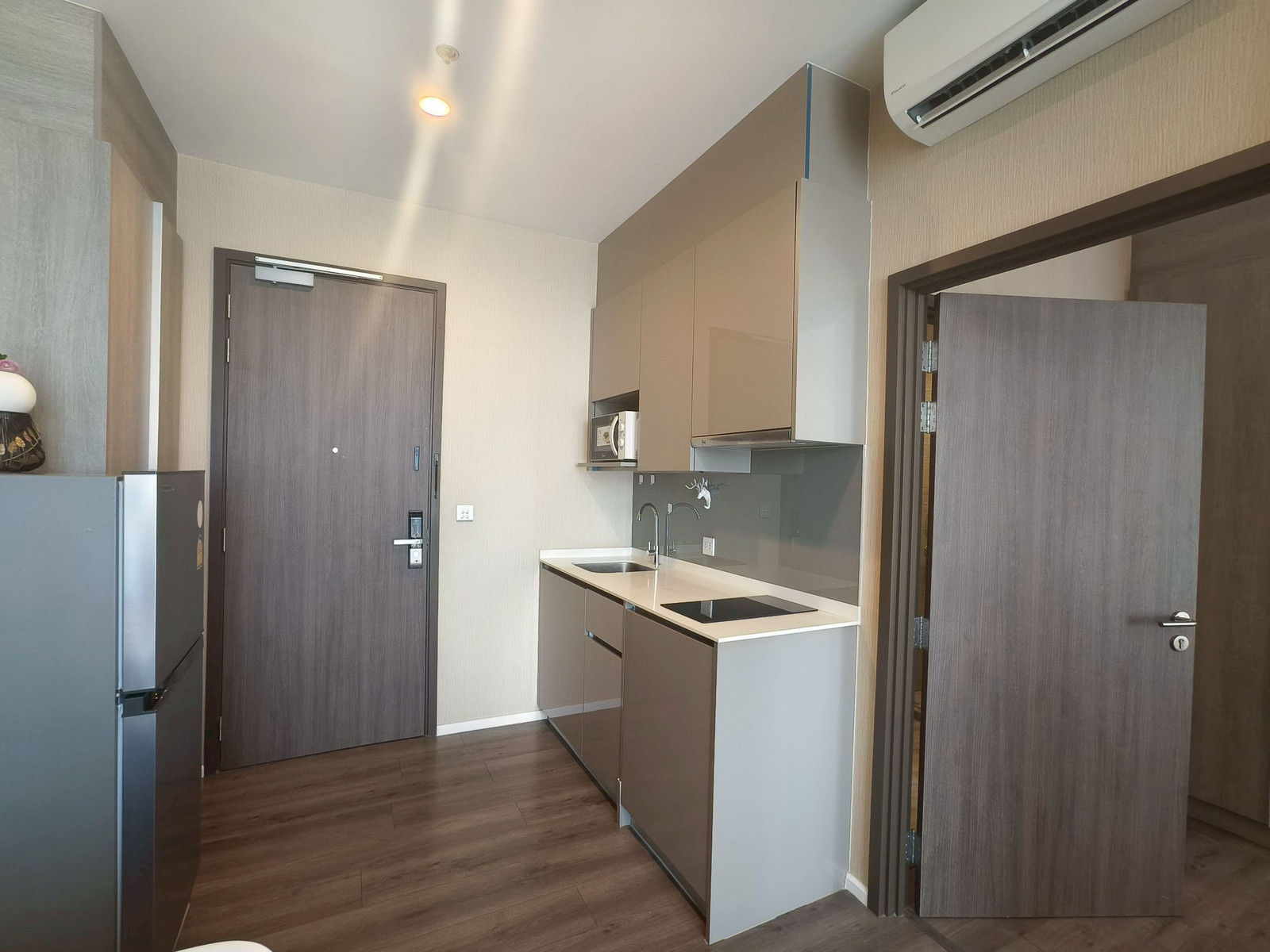 Ready to move in / 1 Bedroom / 35 sq.m. / Earthquake damages all fixed  – รูปที่ 2