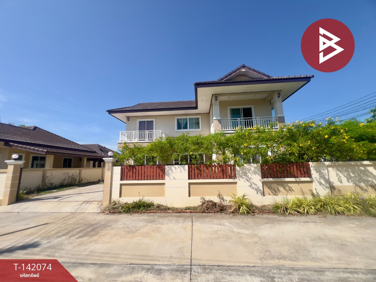 2-story detached house for sale, area 79 square meters, Khlong Ta Khot Subdistrict, Photharam District, Ratchaburi Province.