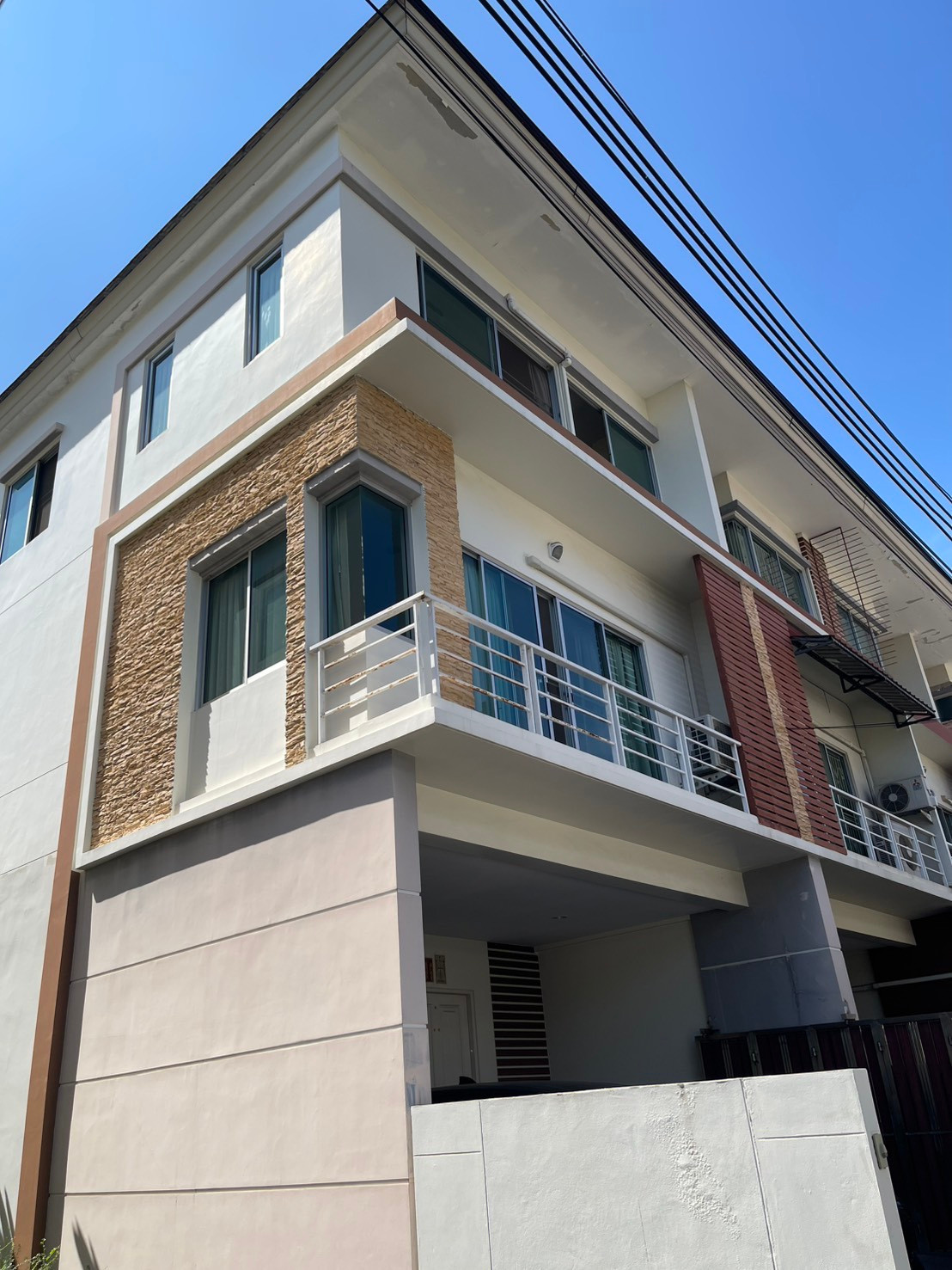 ขายทาวน์โฮม 3 ชั้น หลังมุม โครงการ Private Ville หัวหมาก 11 พื้นที่ 23.5 ตร.วา พร้อมเฟอร์นิเจอร์ Built in เดินทางสะดวก – รูปที่ 4
