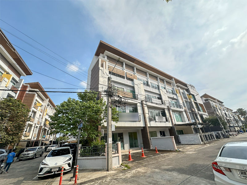 ขายด่วน! โฮมออฟฟิศทำเลทอง BizTown ลาดพร้าว 79/1 ติดถนนใหญ่ ใกล้ BTS  – รูปที่ 4