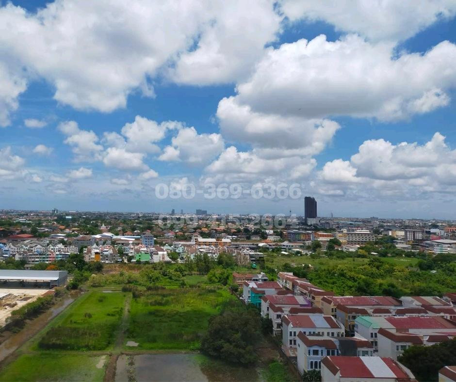 For sale: Top floor condo with panoramic views. For sale: Top floor condo with panoramic views.