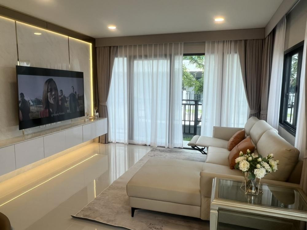 ขาย/ให้เช่าบ้านเดี่ยว Centro Bangna ตกแต่ง Luxury ฟังก์ชั่นครบ พร้อมเข้าอยู่ ทำเลดีติด Mega บางนา – รูปที่ 2