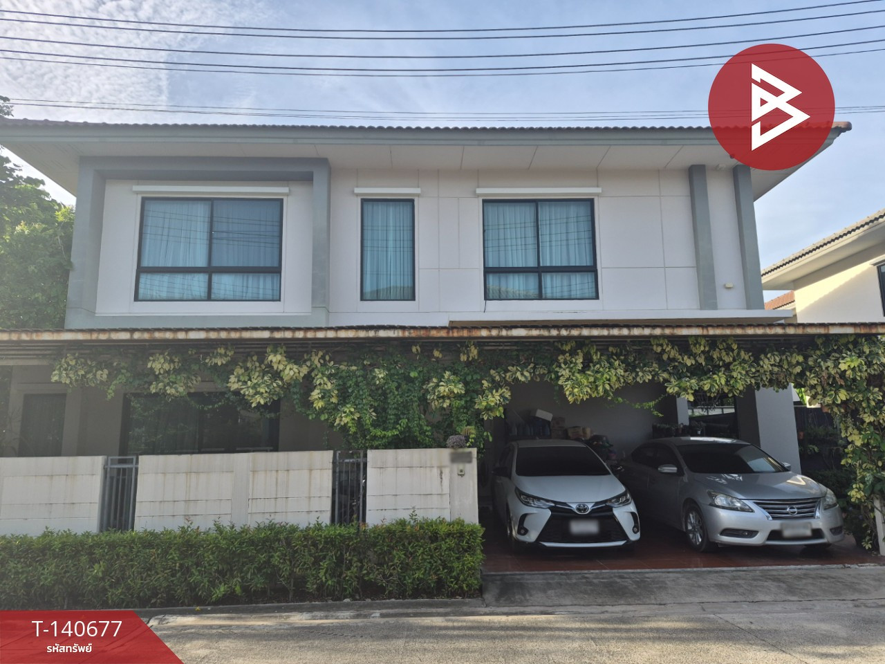 2-story detached house for sale on the edge of Casa Legend Village, Ban Bueng, Chonburi, ready to move in.