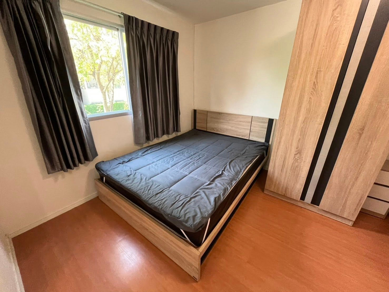 🔥 Urgent sale, Condo Lumpini Mix Thepharak Srinakarin LUMPINI MIXX THEPHARAK-SRINAKARIN, beautiful room, furniture included ✅ Ready to move in, MRT Yellow Line.