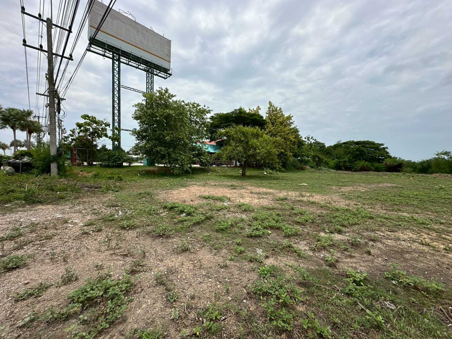 Empty land next to Phetkasem Road. Sam Roi Yot District Prachuap Khiri Khan Province – รูปที่ 3