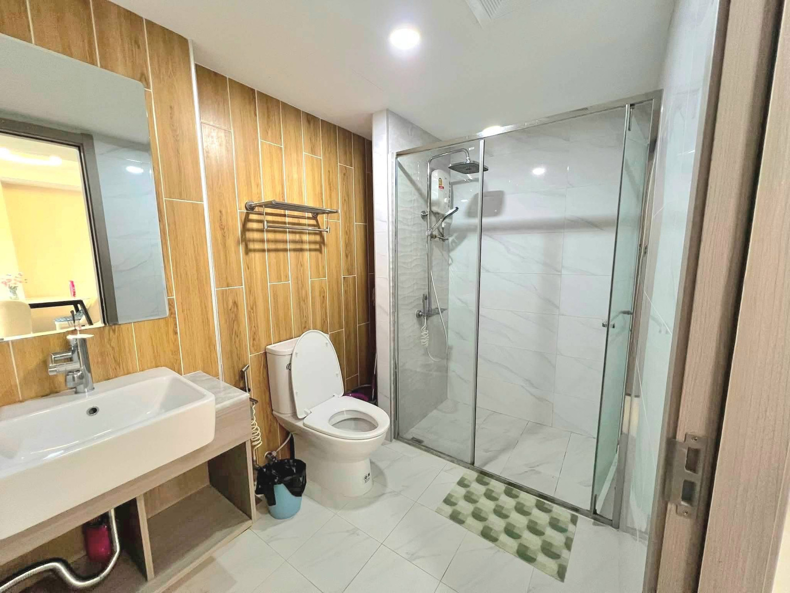 ปล่อยเช่า The one condo  ชั้น 4  ขนาด 37ตรม.  วิวสระ – รูปที่ 3