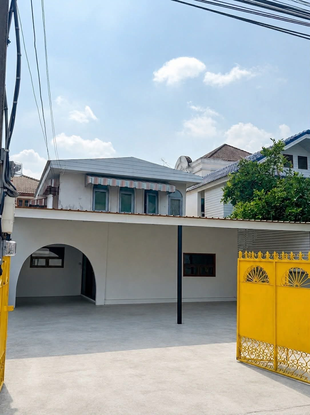 Masukniwet Ngamwongwan Village 18 / 4 Bedrooms (FOR SALE) BNS160