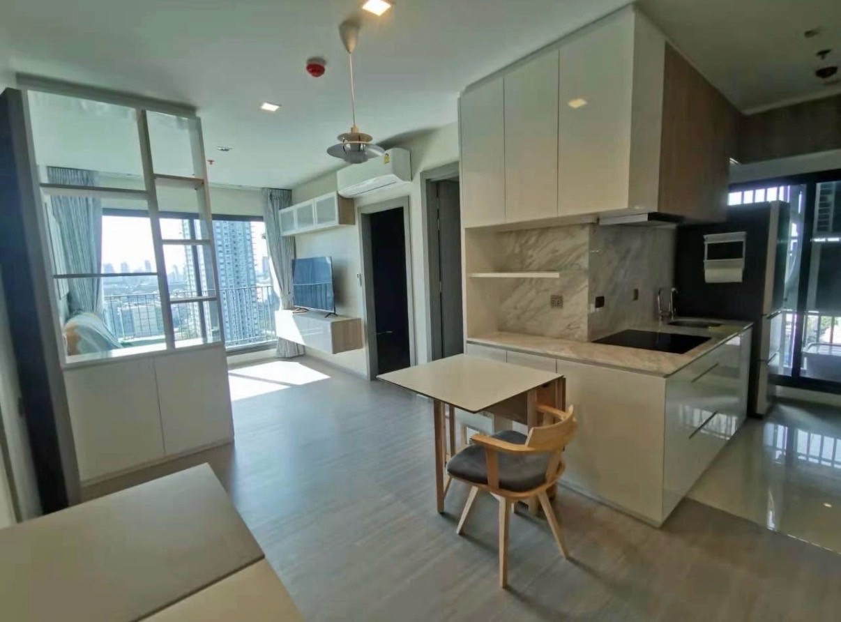 Life Asoke Rama 9 /2bed/39,500/0632717888 All App in phone Life Asoke Rama 9 /2bed/39,500/0632717888 All App in phone