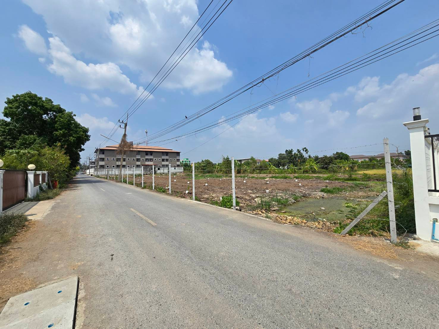 Beautiful square plot! Land for sale, 1 rai 20 sq m, suitable for building an apartment and dividing it with shops. Khlong 11, Rangsit-Nakhon Nayok Road, next to Wat Sa Bua, Pathum Thani – รูปที่ 4