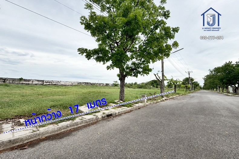 Large plot of land for sale, 212.4 square wah, Wichitra Thani Village, Bang Pakong, Bangna-Trad location, km. 36.