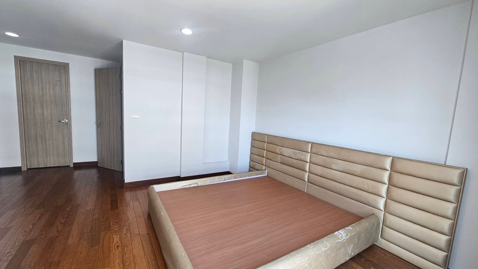 ✨ ทาวน์โฮมหรู Cote Maison บ้านใหม่ 4 ชั้น พื้นที่ใช้สอย 250 ตร.ม. ▪️ 3 ห้องนอน เพียง 55,000 บาท/เดือน หลังมุม ใกล้เชิงสะพานภูมิพล Tel. 084-694-8888 – รูปที่ 3