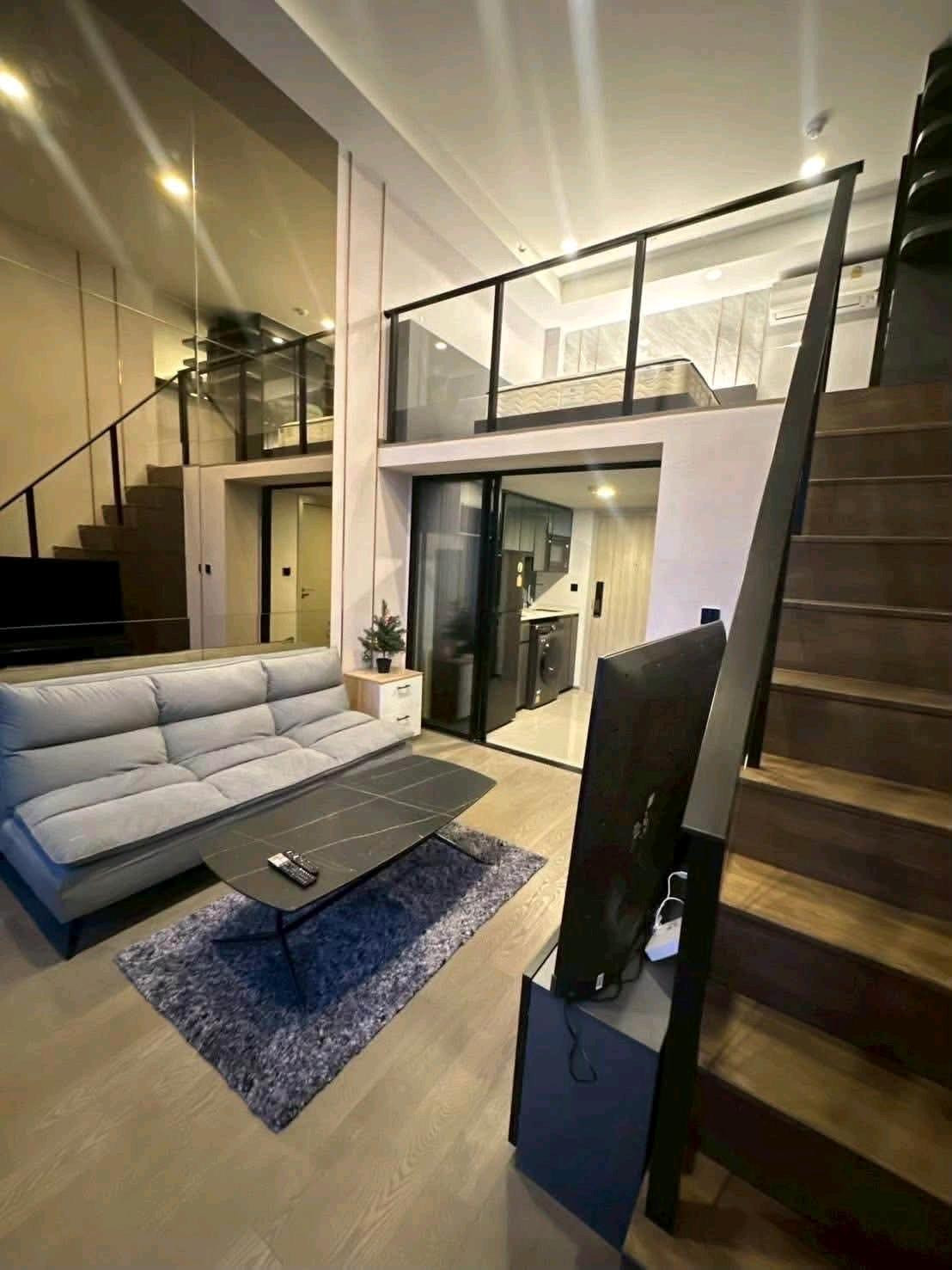 ✨ Duplex ห้องสวย วิวเมืองพาโนรามา ใจกลางสามย่าน ใกล้ MRT เพียงไม่กี่นาที พร้อมเข้าอยู่! – รูปที่ 2