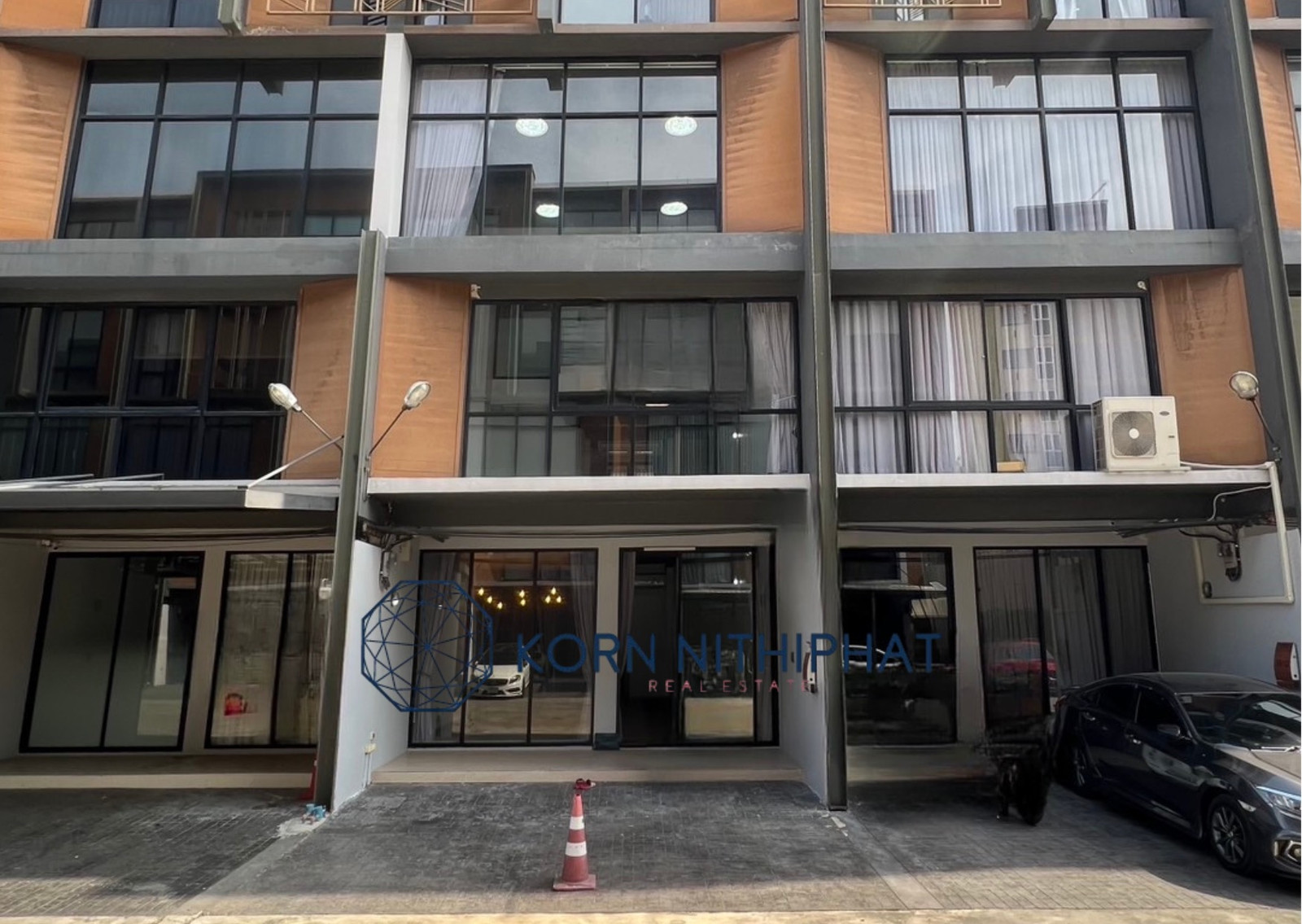 For rent, Home Office Studio, Soi On Nut | FOR RENT - HOME OFFICE OR STUDIO AT SOI ONNUT BKK