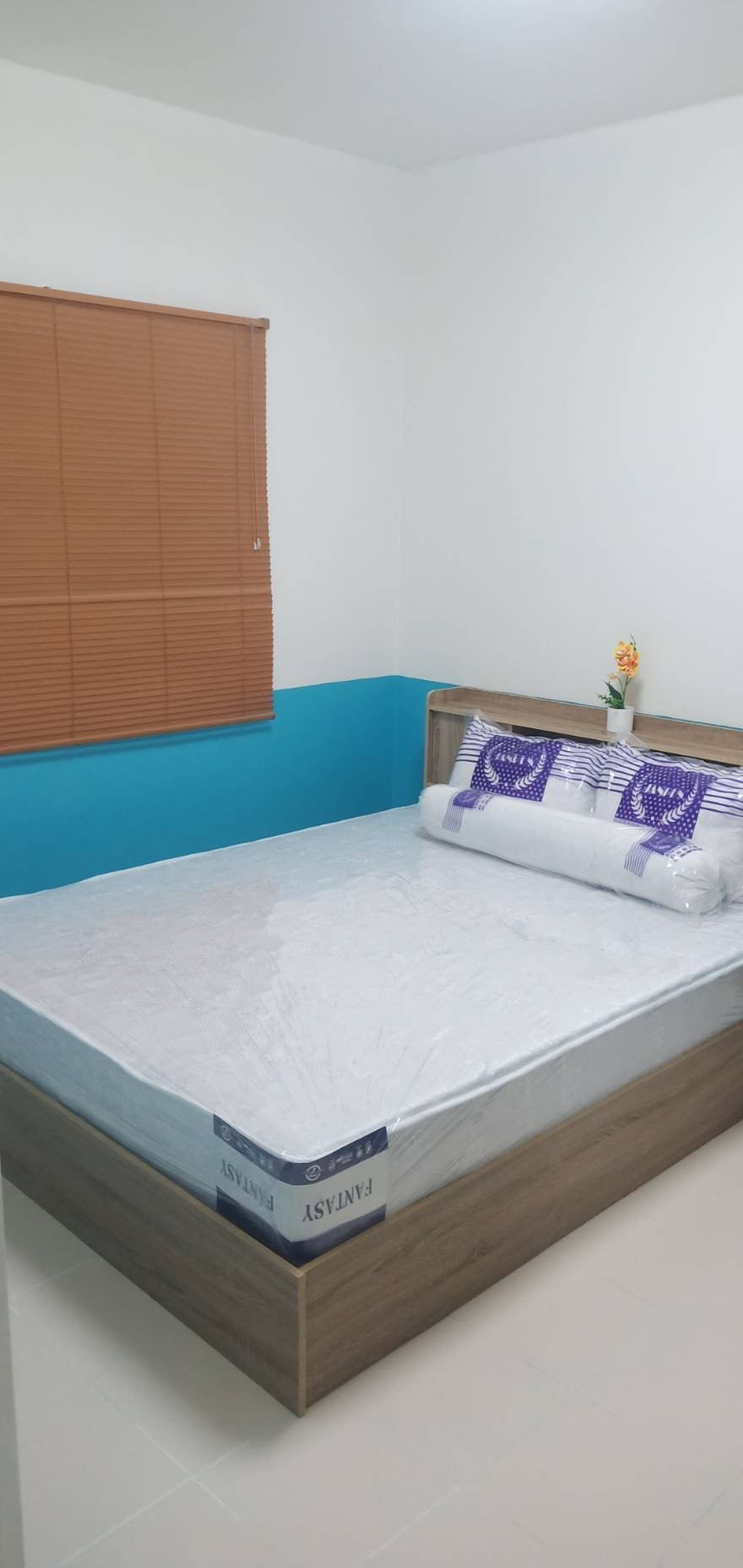Eua-Athorn Suvarnabhumi Apartment 1 (Wat Sriwaree Noi), beautiful room, ready to move in. Quit renting and become an . Monthly installments of over 2,000 baht. Very worthwhile. Eua-Athorn Suvarnabhumi Apartment 1 (Wat Sriwaree Noi), beautiful room, ready to move in. Quit renting and become an . Monthly installments of over 2,000 baht. Very worthwhile.