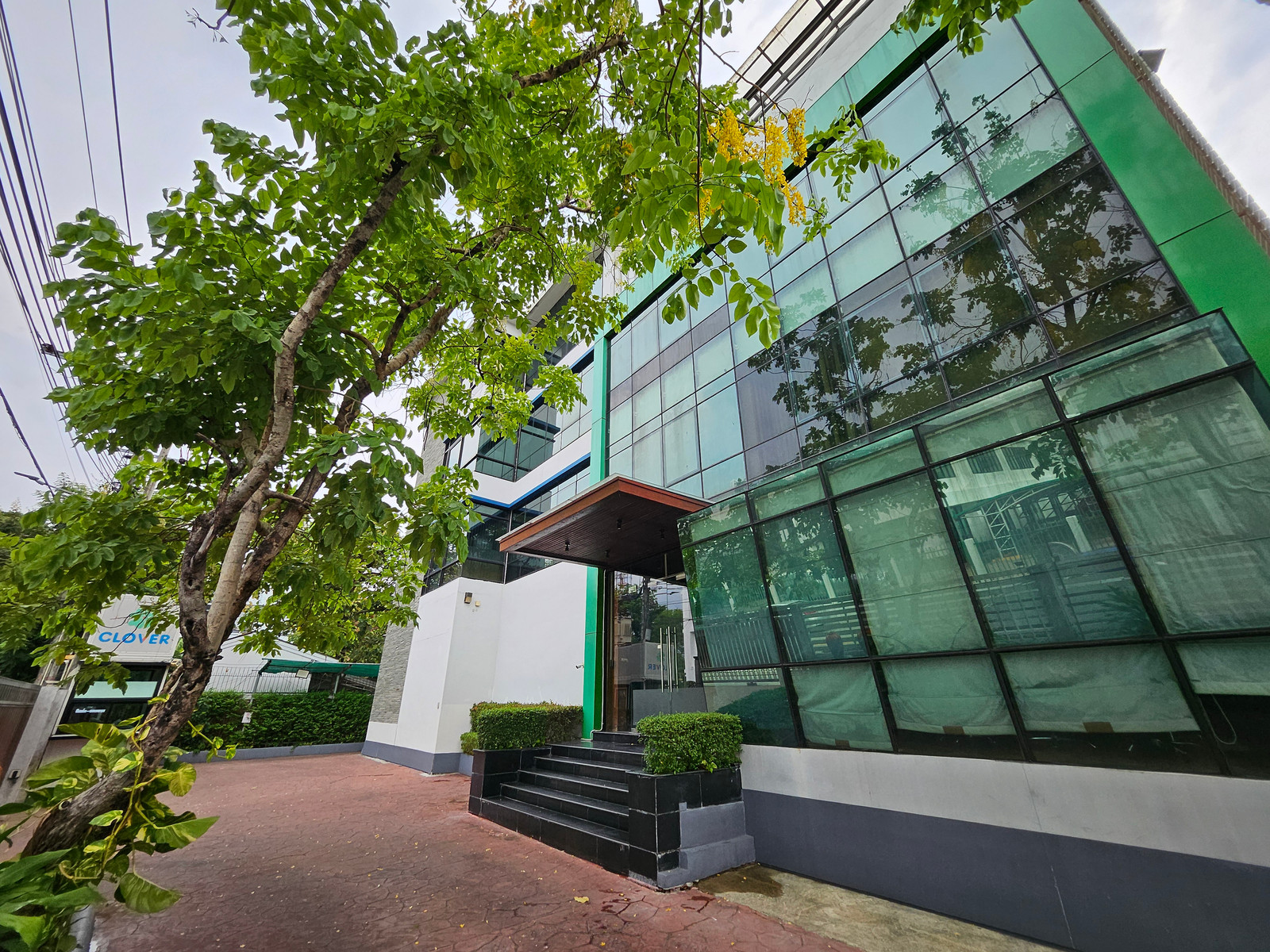 ขายออฟฟิศ 4.5 ชั้น พระราม 9 ซอย 57/1 พื้นที่ดิน 187 ตร.วา พื้นที่ใช้สอย 1,063 ตร.ม. ใกล้ Airport Link หัวหมาก ราคา 75 ล้านบาท ขายออฟฟิศ 4.5 ชั้น พระราม 9 ซอย 57/1 พื้นที่ดิน 187 ตร.วา พื้นที่ใช้สอย 1,063 ตร.ม. ใกล้ Airport Link หัวหมาก ราคา 75 ล้านบาท