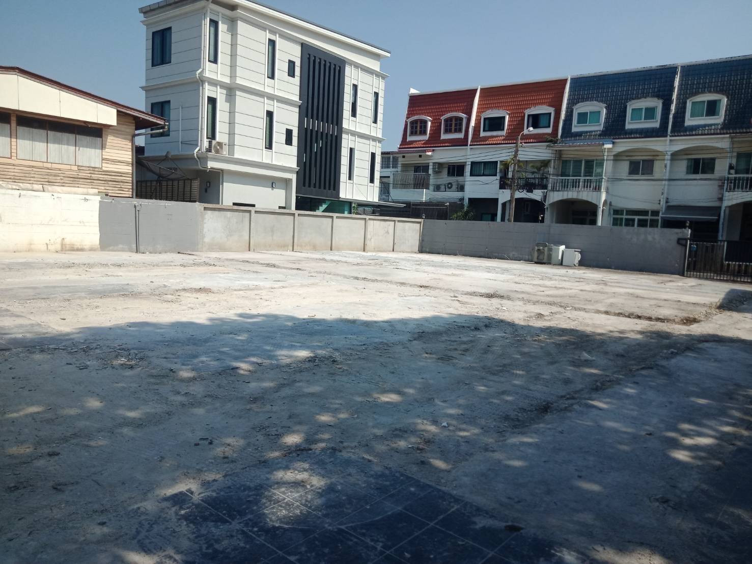 Land for sale, Ekkamai, Sukhumvit 65, Soi Chaiyaphruek, size 209 sq m., near BTS Ekkamai and BTS Phra Khanong, price 82,555,000 baht. – รูปที่ 2