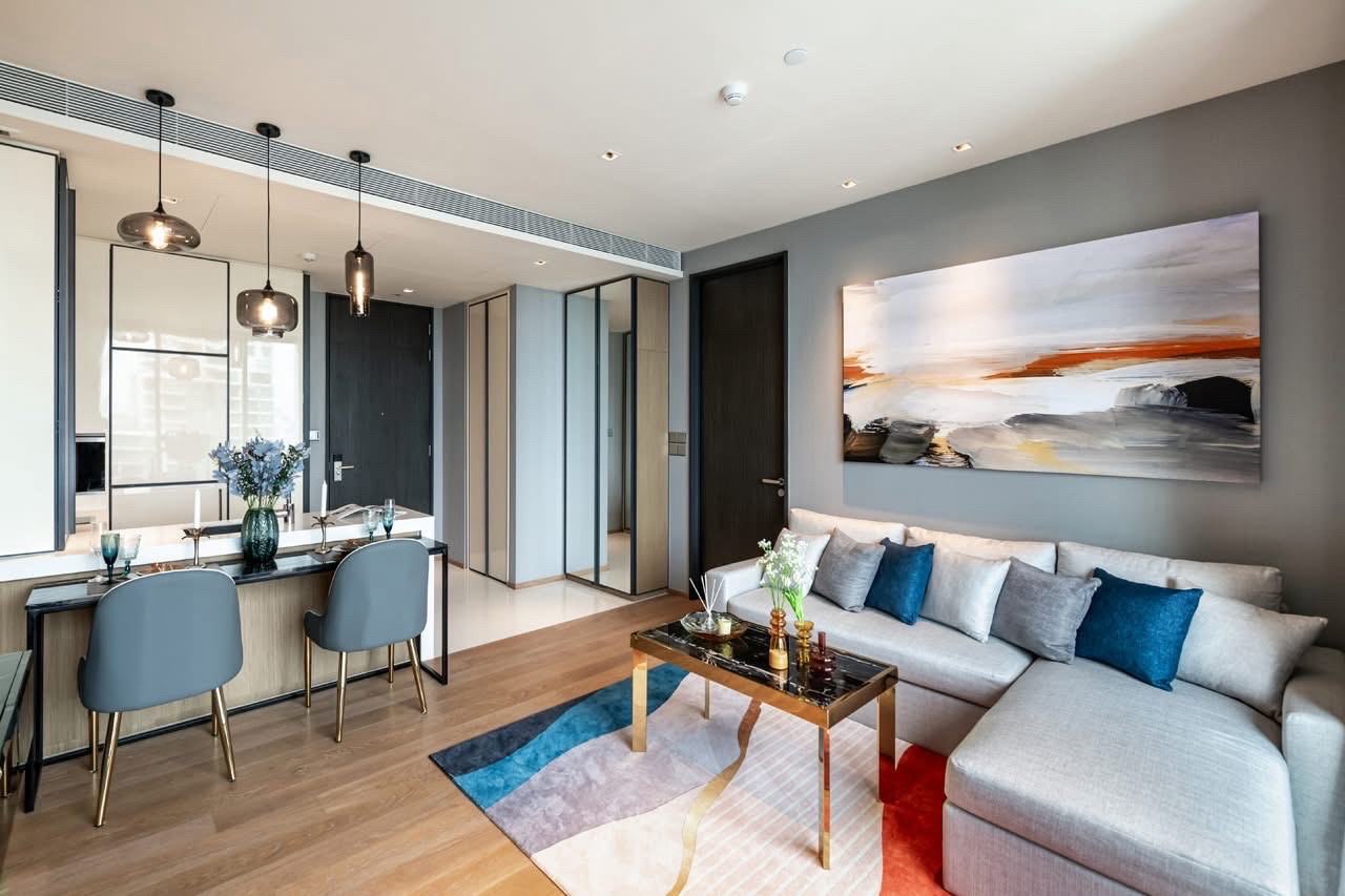 Rare Luxury 1-Bedroom at BEATNIQ Sukhumvit 32 Only 250m from BTS Thong Lo Award-Winning Interior Private High-End Residence