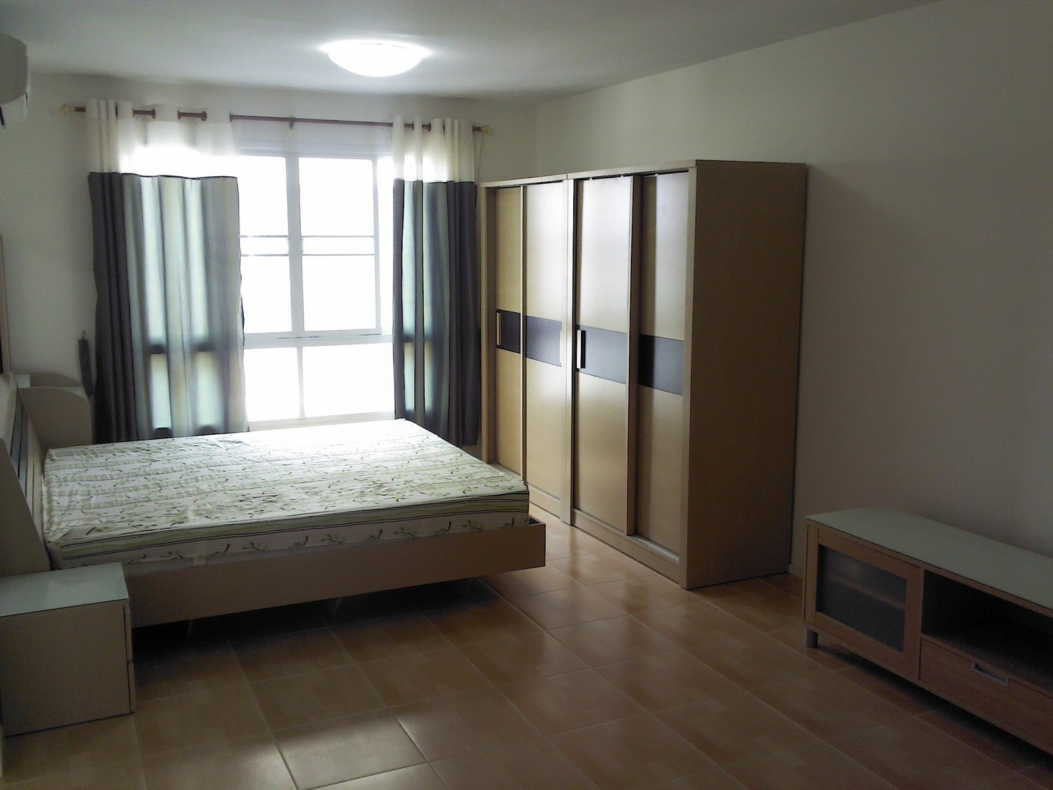 Condo for rent, Saransuk, Soi Suksawat 17, Suksawat Road, room on the 7th floor, large room size 35 square meters, enter the alley about 50 meters, entrance to the alley near the bus stop, convenient travel, can walk into BigC Bang Prakok from the side of – รูปที่ 3