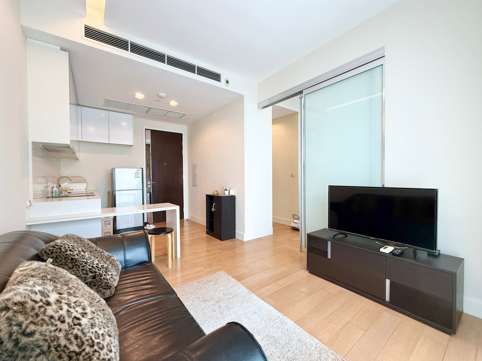 🚀 Equinox Phahon Vibha - 40 sq m. 1 bedroom, 1 bathroom, ready to move in. Make an appointment to view 092-545-6151 (Team) 🚀 Equinox Phahon Vibha - 40 sq m. 1 bedroom, 1 bathroom, ready to move in. Make an appointment to view 092-545-6151 (Team)