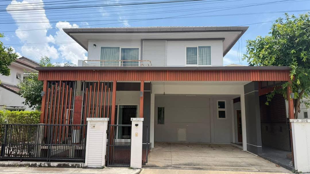 For rent Baan Siwalee San Kamphaeng, large house. Area 57 sq m., 3 bedrooms, 3 bathrooms.